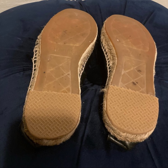 Chanel Black Leather Platform Espadrille Flats 8 - Picture 5 of 7